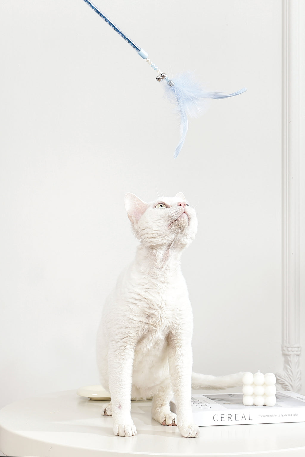 MoonCAT - bacchetta per gatti Piuma Galattica Rosa/Blu Argento e Bianco