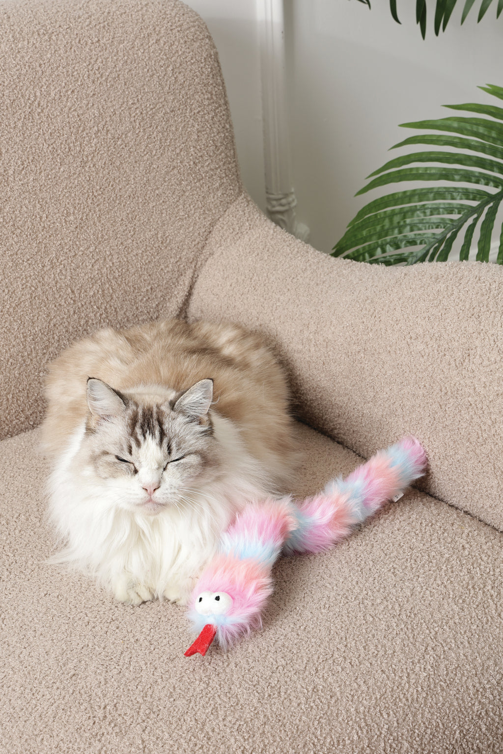 Fluffy catnip toy Lala