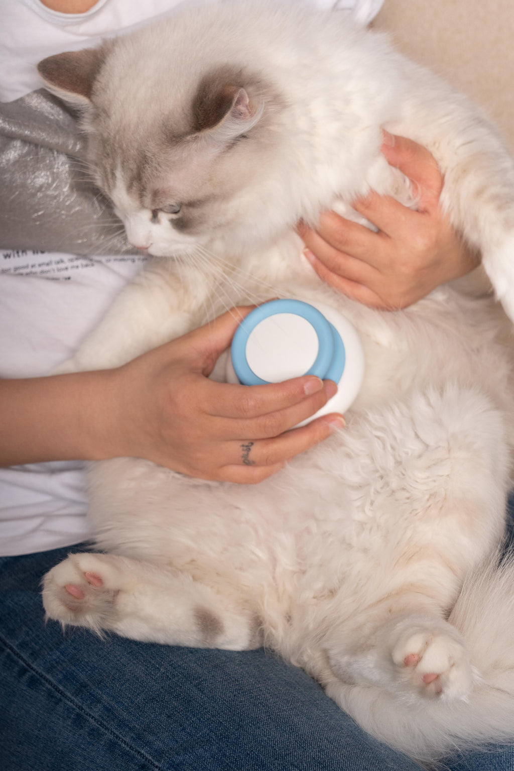 Pettine Morbido per Massaggi Delicati - Denti Aghi Blu