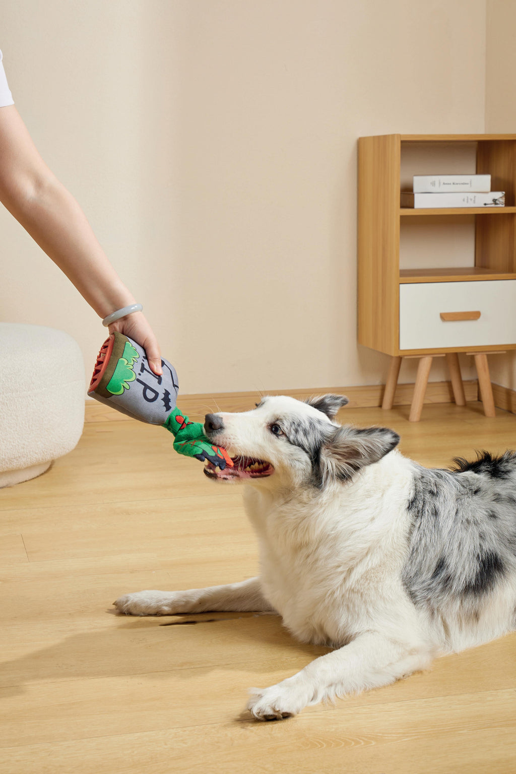 Giocattolo per Cani Halloween Snack Attack - Tomba