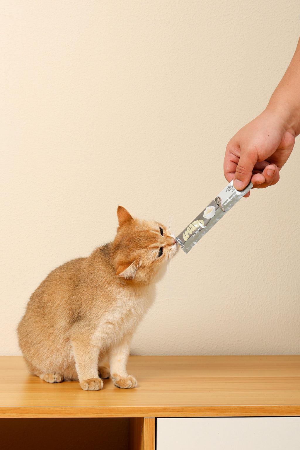 Delizie Cremose per Gatti - Merluzzo e Manzo