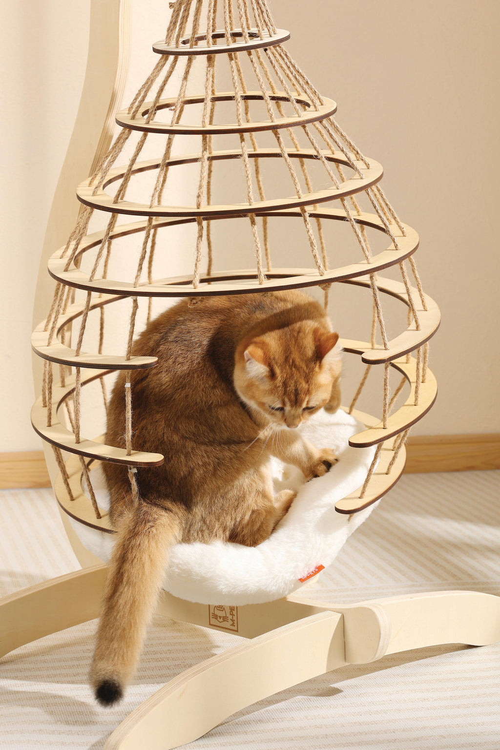 Cuccia sospesa per gatti con cuscino